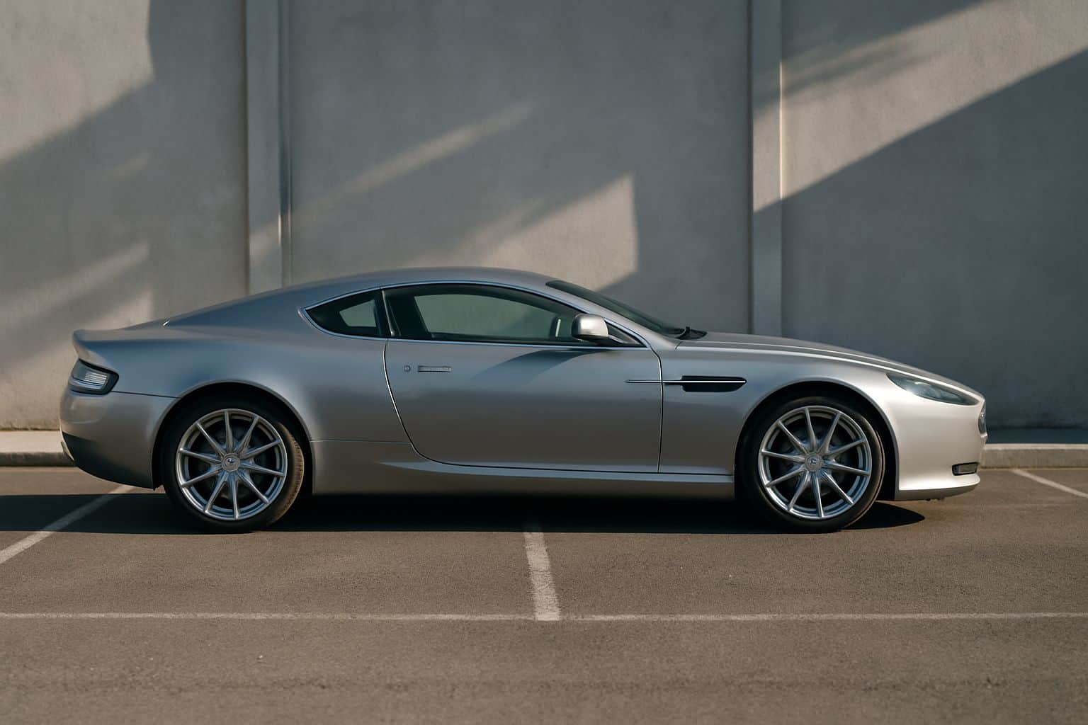 Finance Aston Martin DB9 - aston martin db9 2004 2018 full side profile